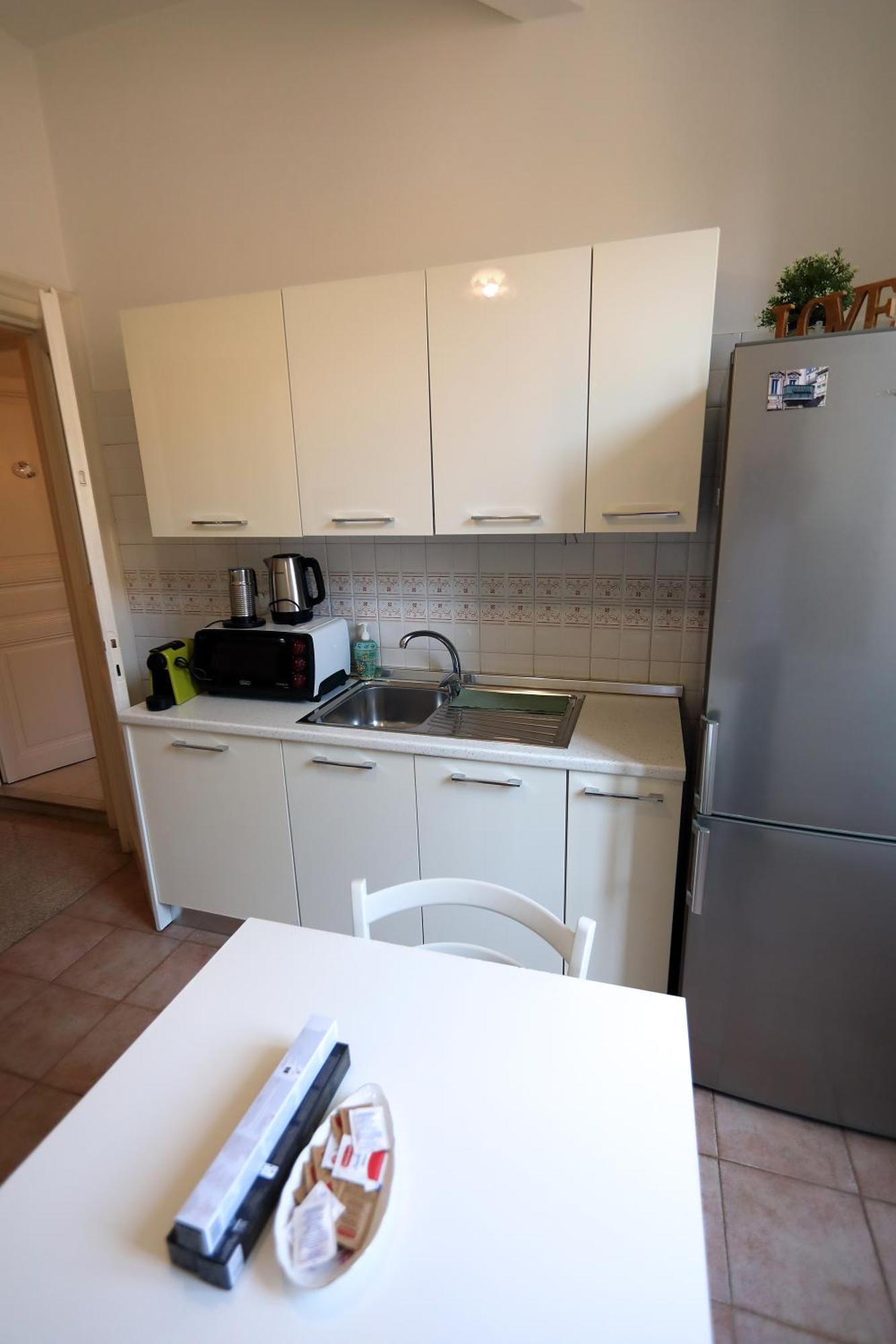 Domus Elisa Apartment โรม ภายนอก รูปภาพ