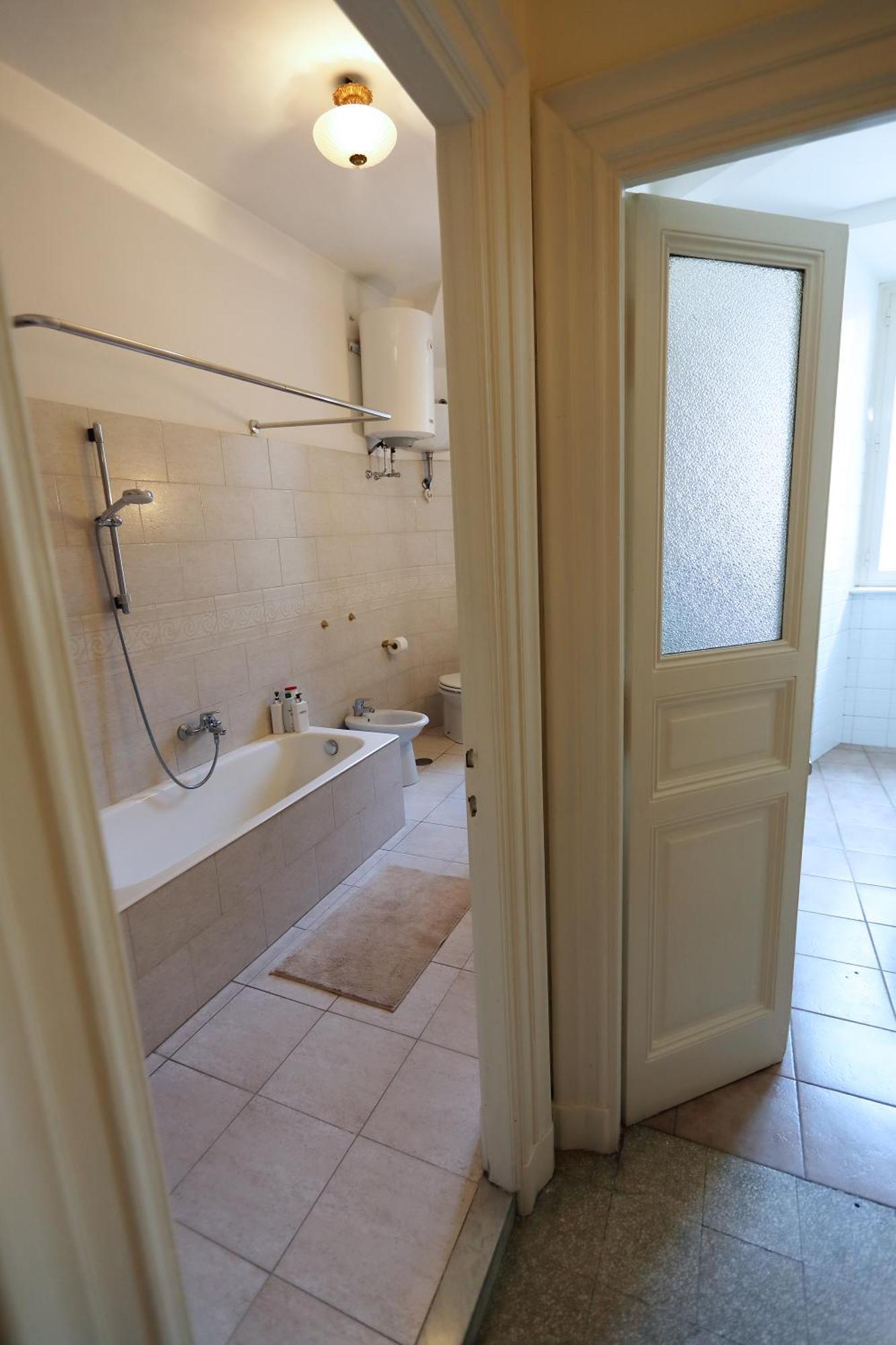 Domus Elisa Apartment โรม ภายนอก รูปภาพ