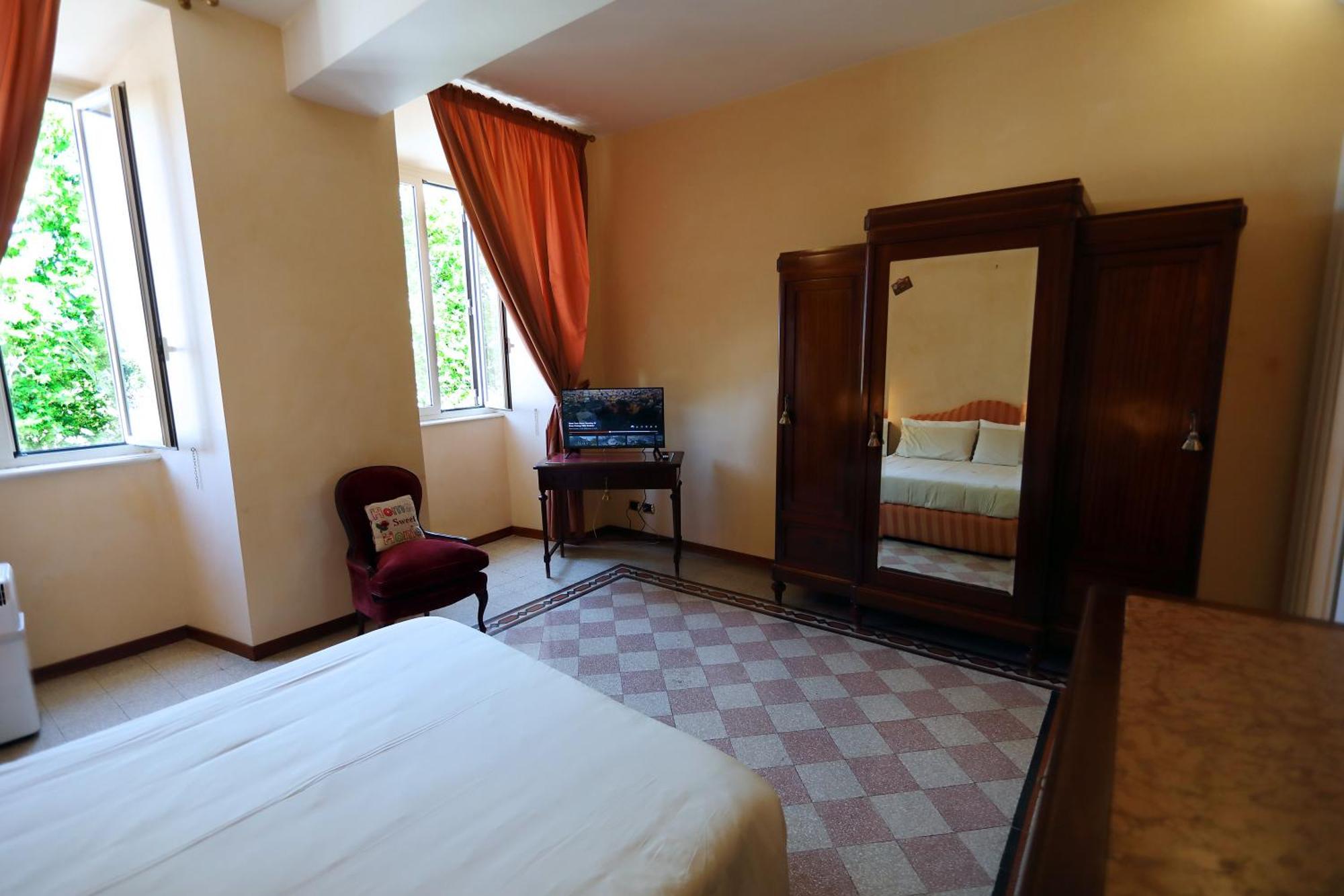 Domus Elisa Apartment โรม ภายนอก รูปภาพ